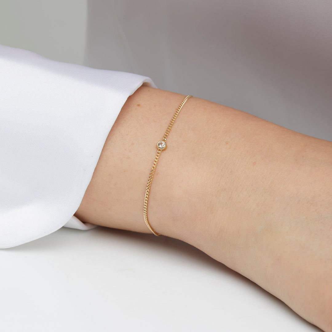 Liv Bezel Solid Gold Bracelet - P I C N I C 