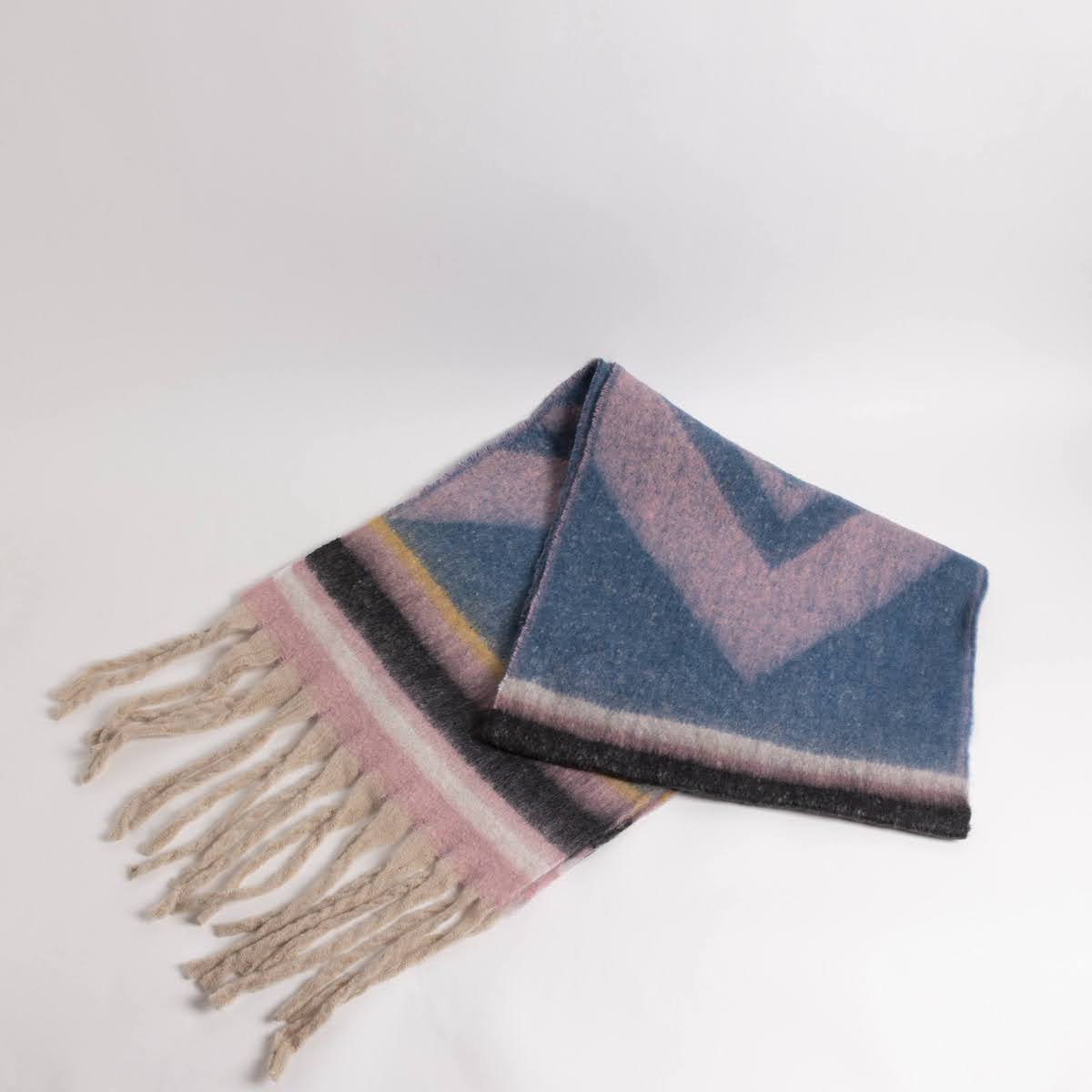 Chevron Stripe Pattern Scarf - P I C N I C 