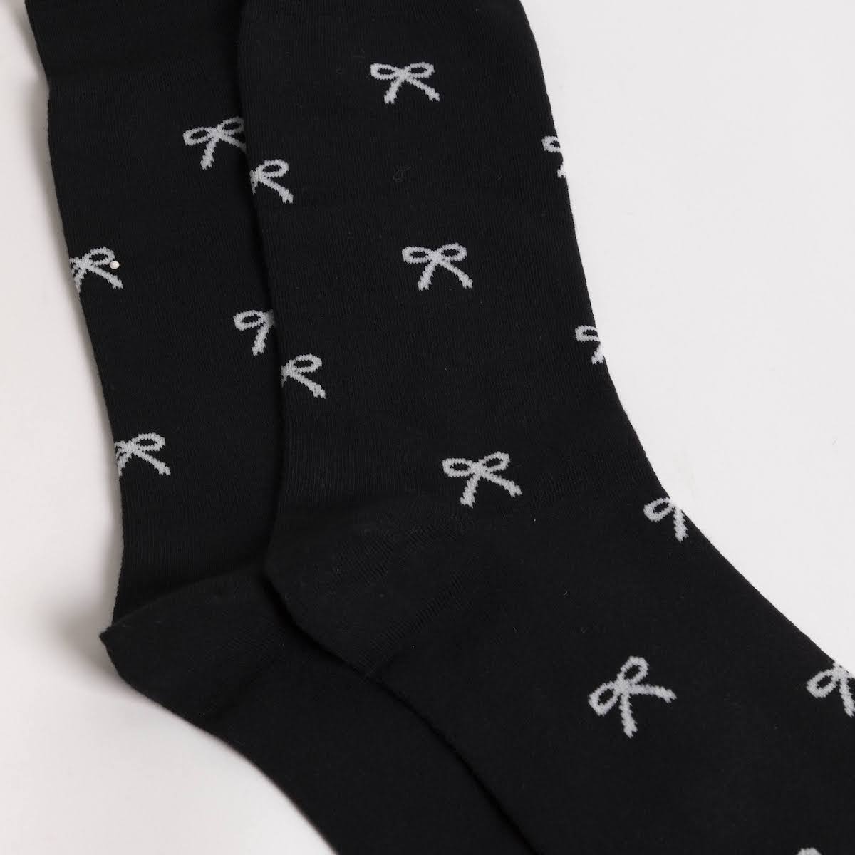 Bow Knot Mid Calf Socks - P I C N I C 