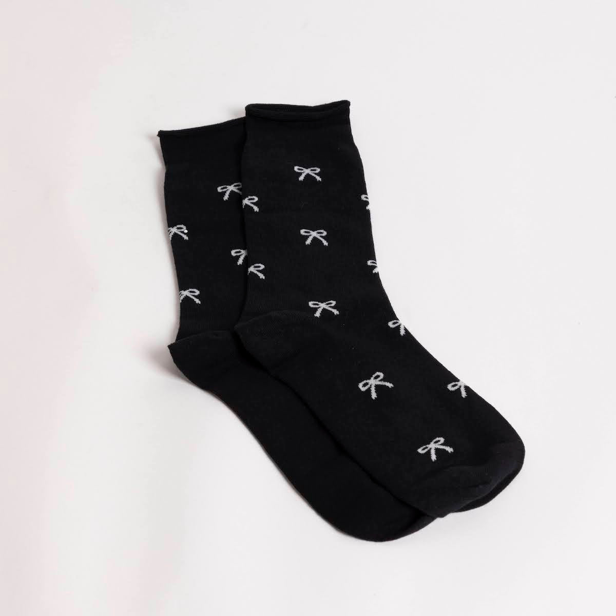 Bow Knot Mid Calf Socks - P I C N I C 