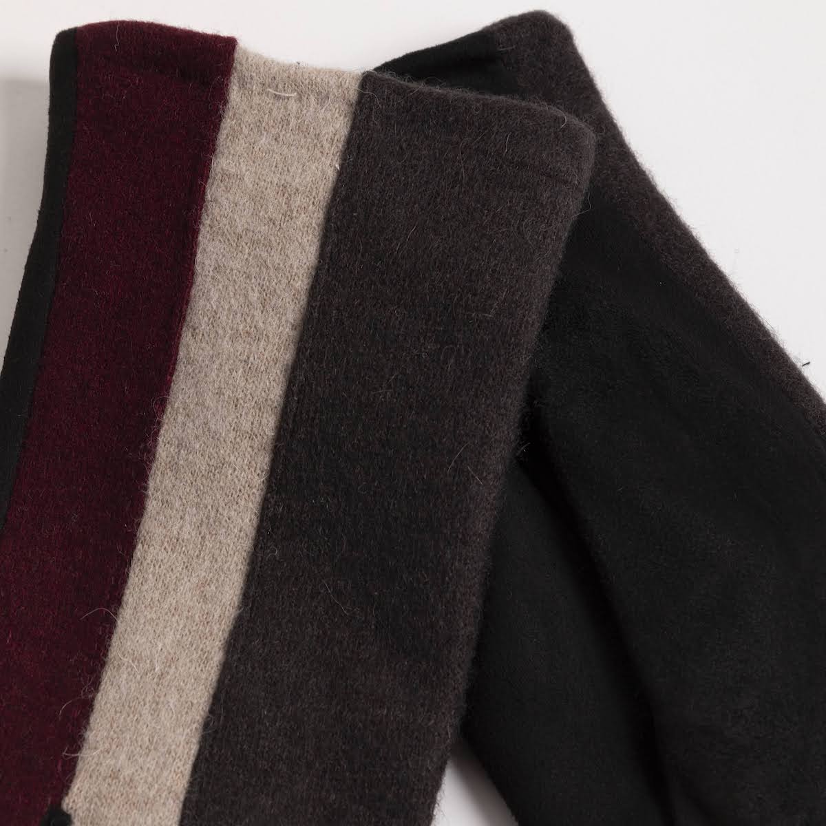 Minimal Color Block Gloves - P I C N I C 