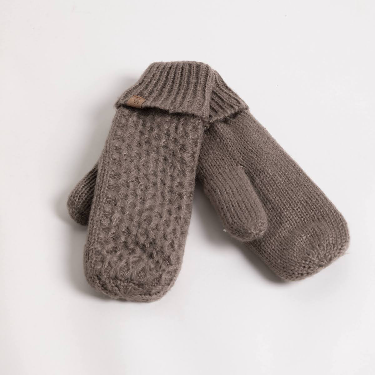 Cable Knit Mittens With Sherpa Lining - P I C N I C 