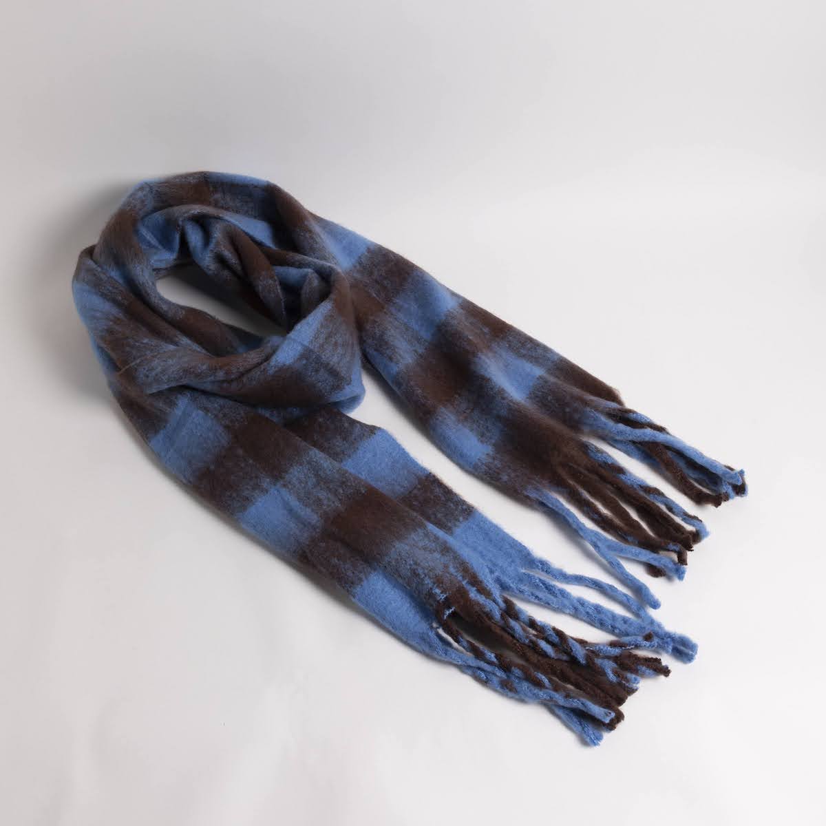 Winter Plaid Cozy Wrap Scarf - P I C N I C 