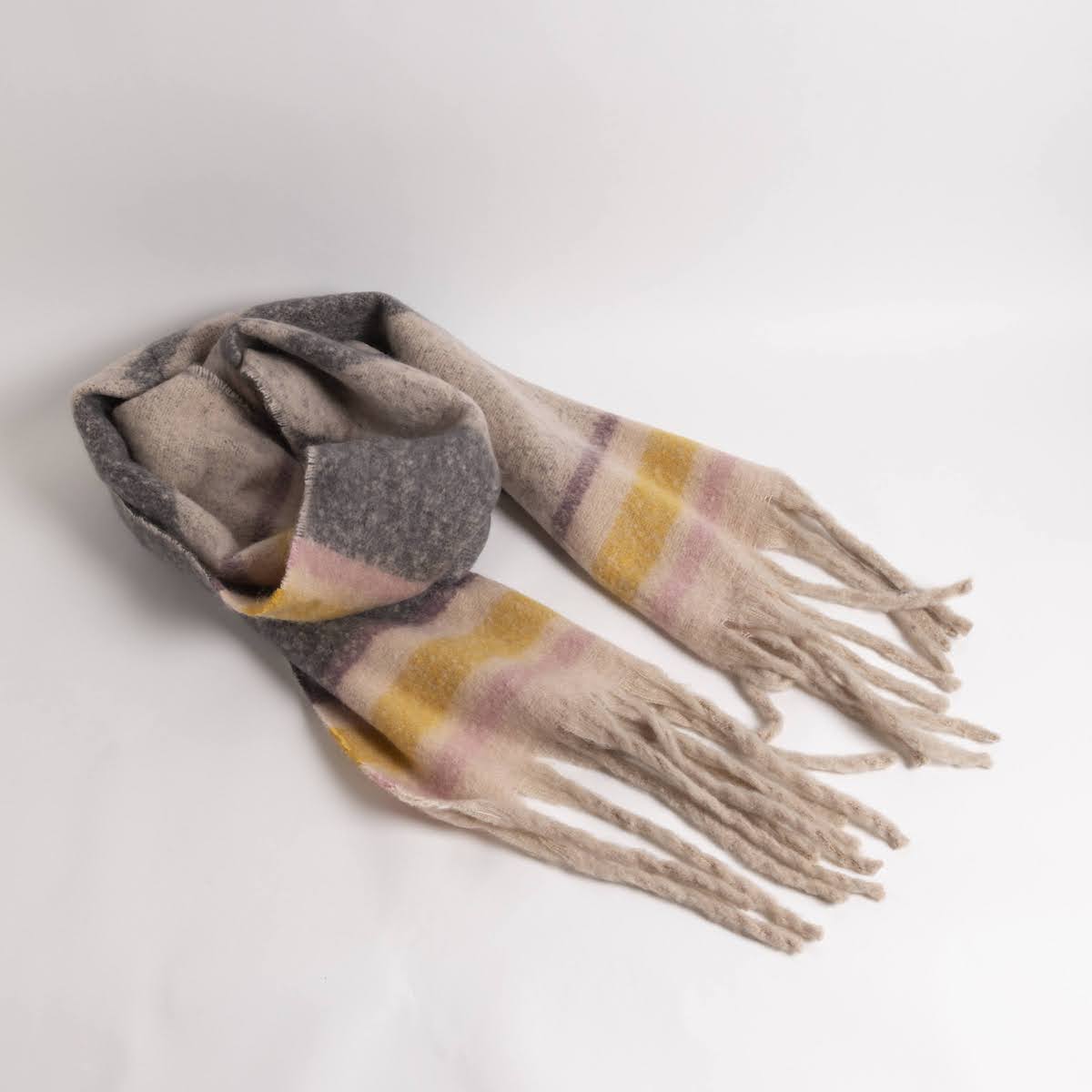 Chevron Stripe Pattern Scarf - P I C N I C 