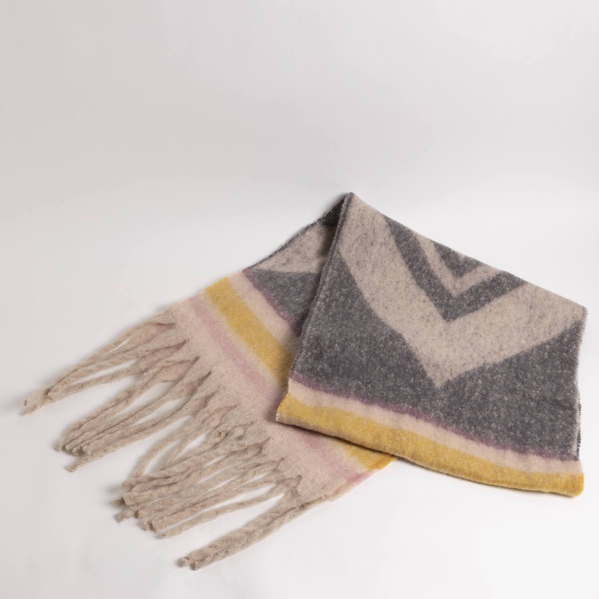 Chevron Stripe Pattern Scarf - P I C N I C 